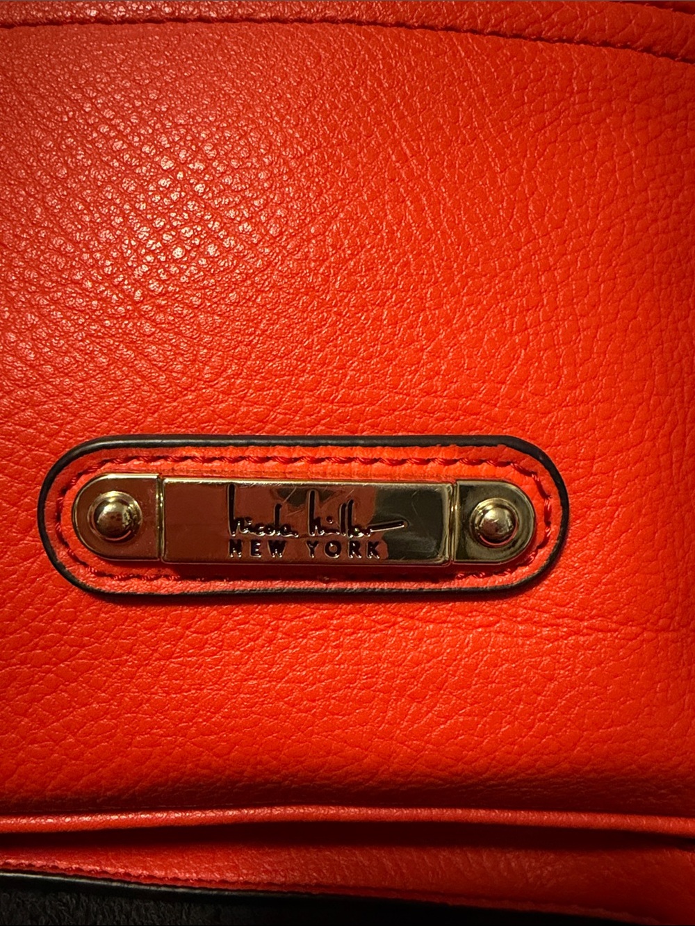 Nicole Miller Cameron small crossbody bag - Picture 2 of 9